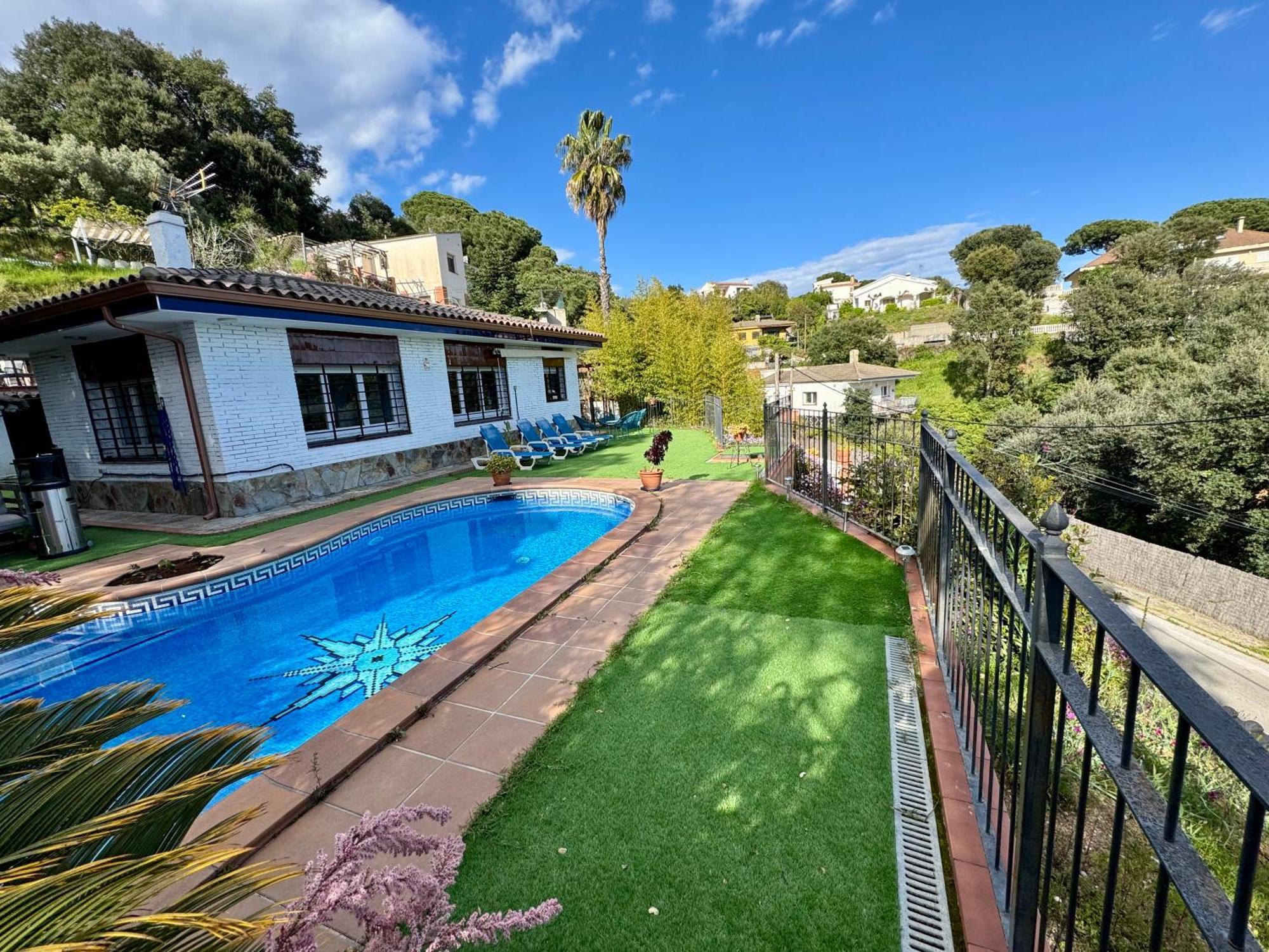 Casa Paraiso Piscina Tranquilidad Sant Cebria de Vallalta Exterior photo